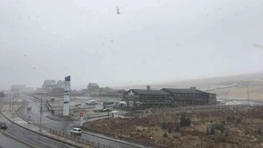 Erciyes'te kar etkili oldu