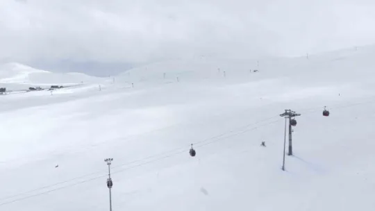 Erciyes'te kar kalınlığı 120 santimetreyi buldu