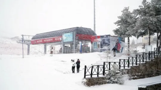 Erciyes'te kar kalınlığı 1.50 metreye ulaştı