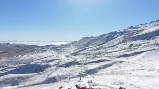 Erciyes'te kar sevinci