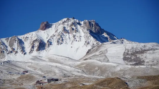 Erciyes'te kar sevinci