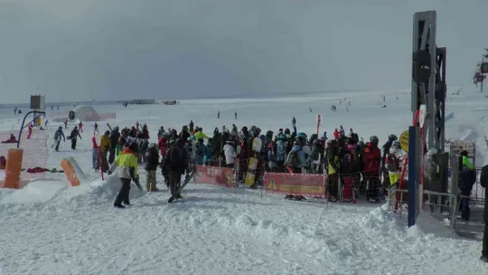 Erciyes'te sömestir yoğunluğu