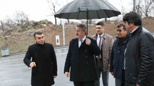 Erenköy Mahallesi'nde hummalı yol çalışması tamamlandı
