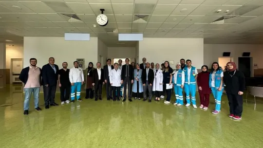 Erşan, evde sağlık hizmetleri personelini ziyaret etti