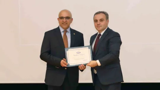 ERÜ'de 'Deprem Bölgesiyle Tek Yürek' konulu söyleşi düzenlendi