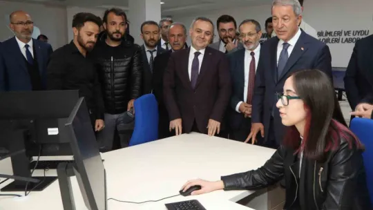 ERÜ'de TUSAŞ Uzay Bilimleri Laboratuvarı açıldı