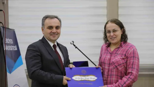 ERÜ'den Ödüllü akademisyenlere teşekkür