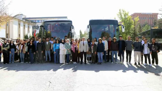 ERÜ'den Yeni Öğrencilere Kültür Yolu Turu