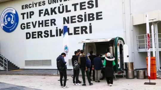 KAYTUR'dan Tıp Fakültesi Öğrencilerine Sıcak Çorba