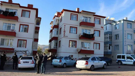 Eşi ve üvey kızının boğazını kesen şahsa ceza yağdı