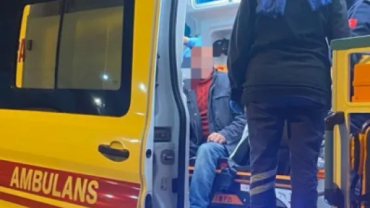 Eşini darp etti, polisten kaçarken kaza yaptı