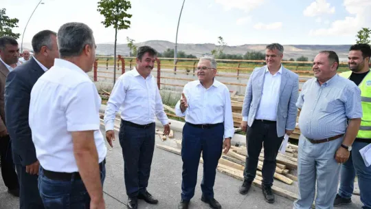 Şeker TOKİ ve Oto Servisleri Sanayi Sitesi'ne hizmet verecek köprü inşaatı devam ediyor
