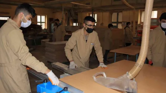 Fabrika değil, meslek lisesi