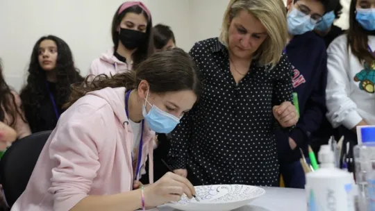 Farklı ülkelerden gelen öğrenciler, Kocasinan Akademi'ye hayran kaldı