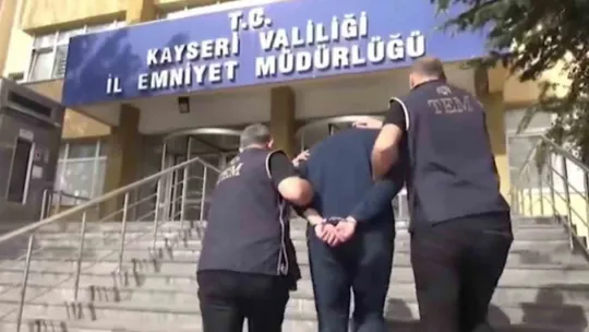 FETÖ'de 'gaybubet' olarak faaliyet yürüten şahıslara operasyon: 5 gözaltı