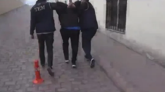 FETÖ üyesi 5 şahıs polisten kaçamadı