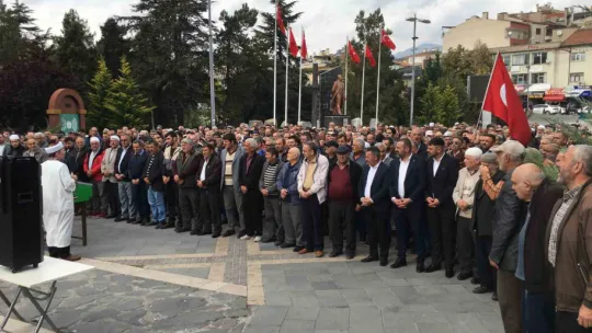 Filistin'de hayatını kaybedenler için Develi'de gıyabi cenaze namazı kılındı
