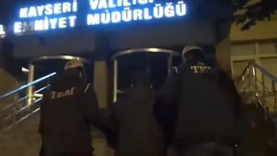 Gaybubet evlerinde saklanan 4 FETÖ üyesi yakalandı