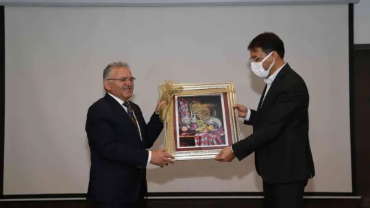 Genç dostu başkan, öğrencilerle bir araya geldi