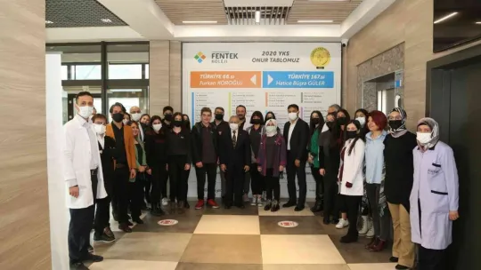 Genç dostu başkan, öğrencilerle bir araya geldi