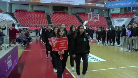 Gençler Basketbol Türkiye Birinciliği Turnuvası Kayseri'de başladı
