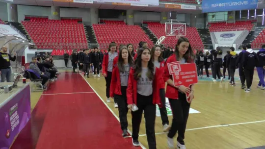 Gençler Basketbol Türkiye Birinciliği Turnuvası Kayseri'de başladı