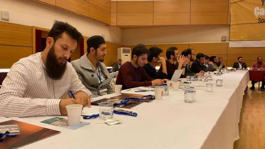 Gençlerin sorunlarna çözüm arayan çalıştay başladı
