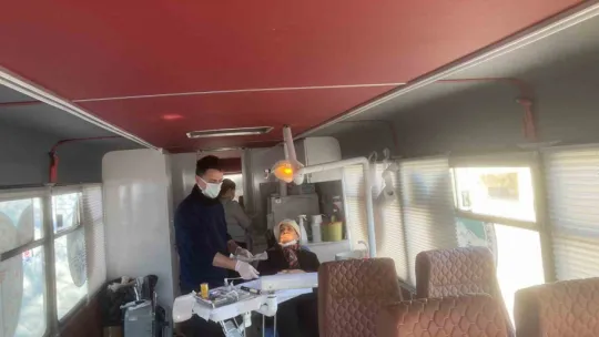 Gezici Ağız ve Diş Sağlığı Kliniği Depremzedelerin Hizmetinde