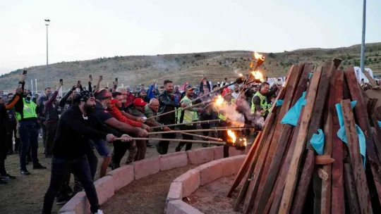 Gökyüzüne en yakın festival Erciyes Motofest başladı