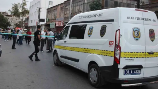 Görevi başında şehit edilen polisin eşi: 'Kundaktaki bebeğim yetim kaldı, en ağır cezayı alsın'