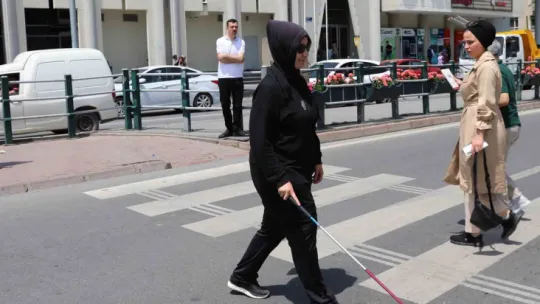Görme engellilerin hayatını kolaylaştıran uygulama: Erişilebilir Yaya Butonları