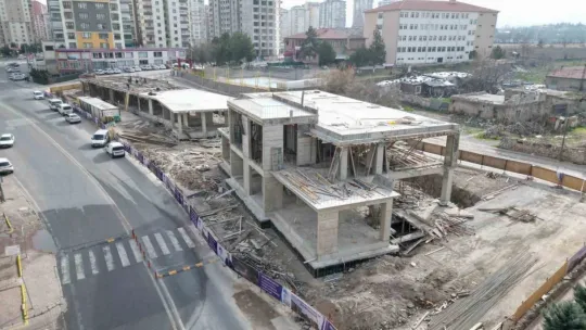 Gültepe'nin cami, Kur'an kursu ve aile sağlığı merkezi hızla yükseliyor