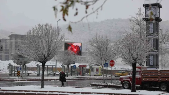 Hacılar beyaza büründü