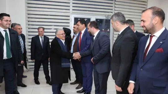 Hacılar iftar sofrasında buluştu