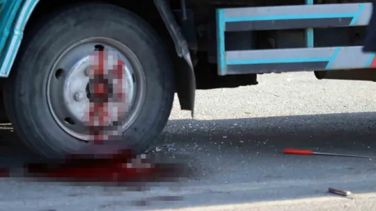 Hal kompleksinde kanlı hesaplaşma: 1 ölü 2 yaralı