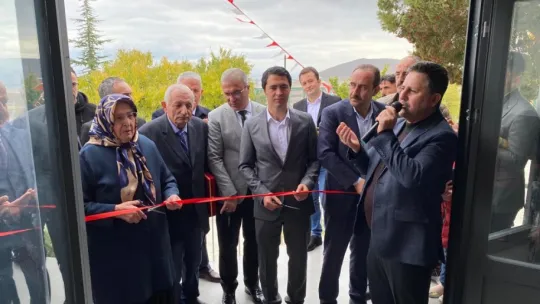 Hamurcu İlkokulu yeni yüzüyle eğitime açıldı