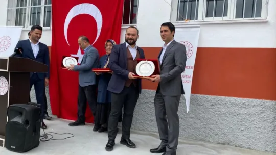 Hamurcu İlkokulu yeni yüzüyle eğitime açıldı