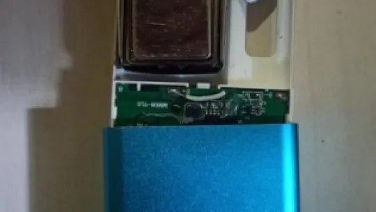 Hassas teraziyi powerbank içerisine düzeneklenmişler