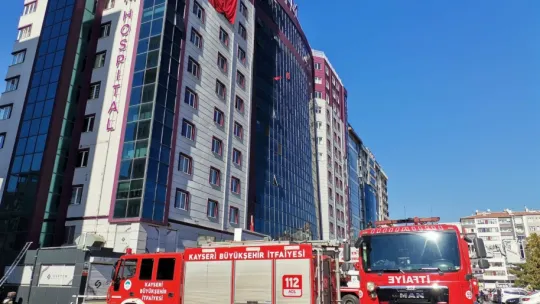 Hastanede yangın çıktı, hastalar tahliye edildi