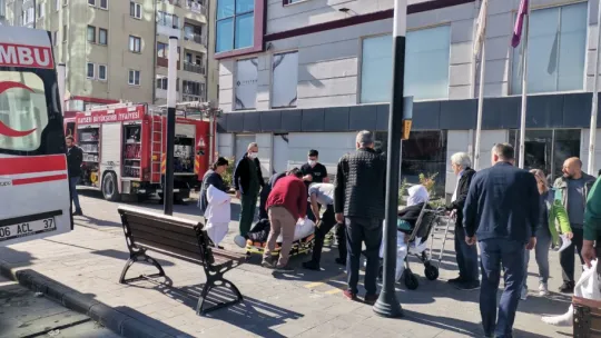 Hastanede yangın çıktı, hastalar tahliye edildi