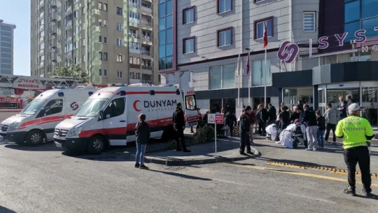 Hastanede yangın çıktı, hastalar tahliye edildi