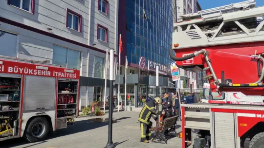 Hastanede yangın çıktı, hastalar tahliye edildi
