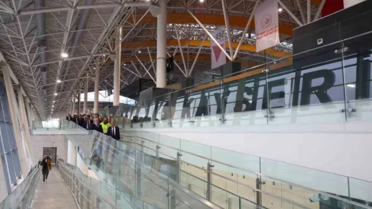 Havalimanı yeni terminal binası açılış için gün sayıyor