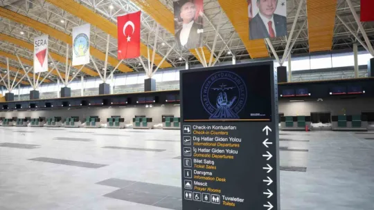 Havalimanı yeni terminal binası açılış için gün sayıyor