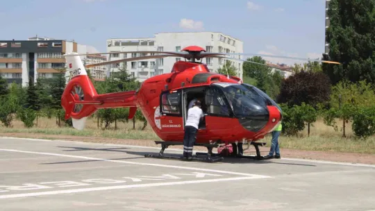 Helikopter ambulanslar Ferah bebeğin gözü için havalandı