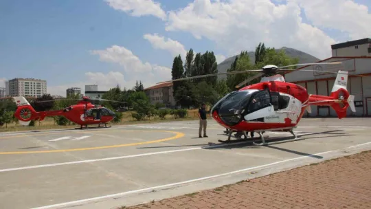 Helikopter ambulanslar Ferah bebeğin gözü için havalandı