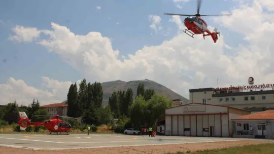 Helikopter ambulanslar Ferah bebeğin gözü için havalandı