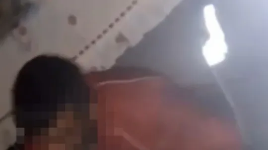 Aranan hırsızlık şüphelisi, bazanın altında çıktı