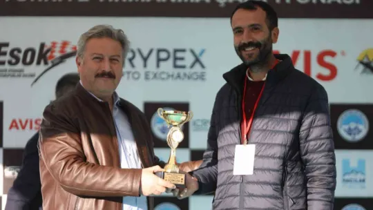 Heyecan ve Aksiyon Dolu Oto Slalom Yarışmasına Yoğun İlgi