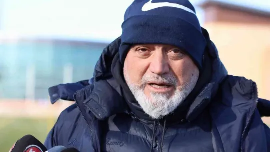 Hikmet Karaman: 'Yenilmemeliyiz, kazanmayı alışkanlık haline getirmeliyiz'